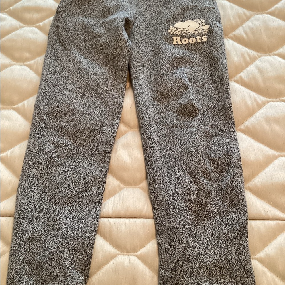 Roots from Canada Charcoal Jogger Pants Size 6